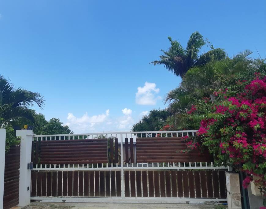 Ti Coin Relax Bungalow Vue Mer Piscine Privee Saint-Francois  Buitenkant foto